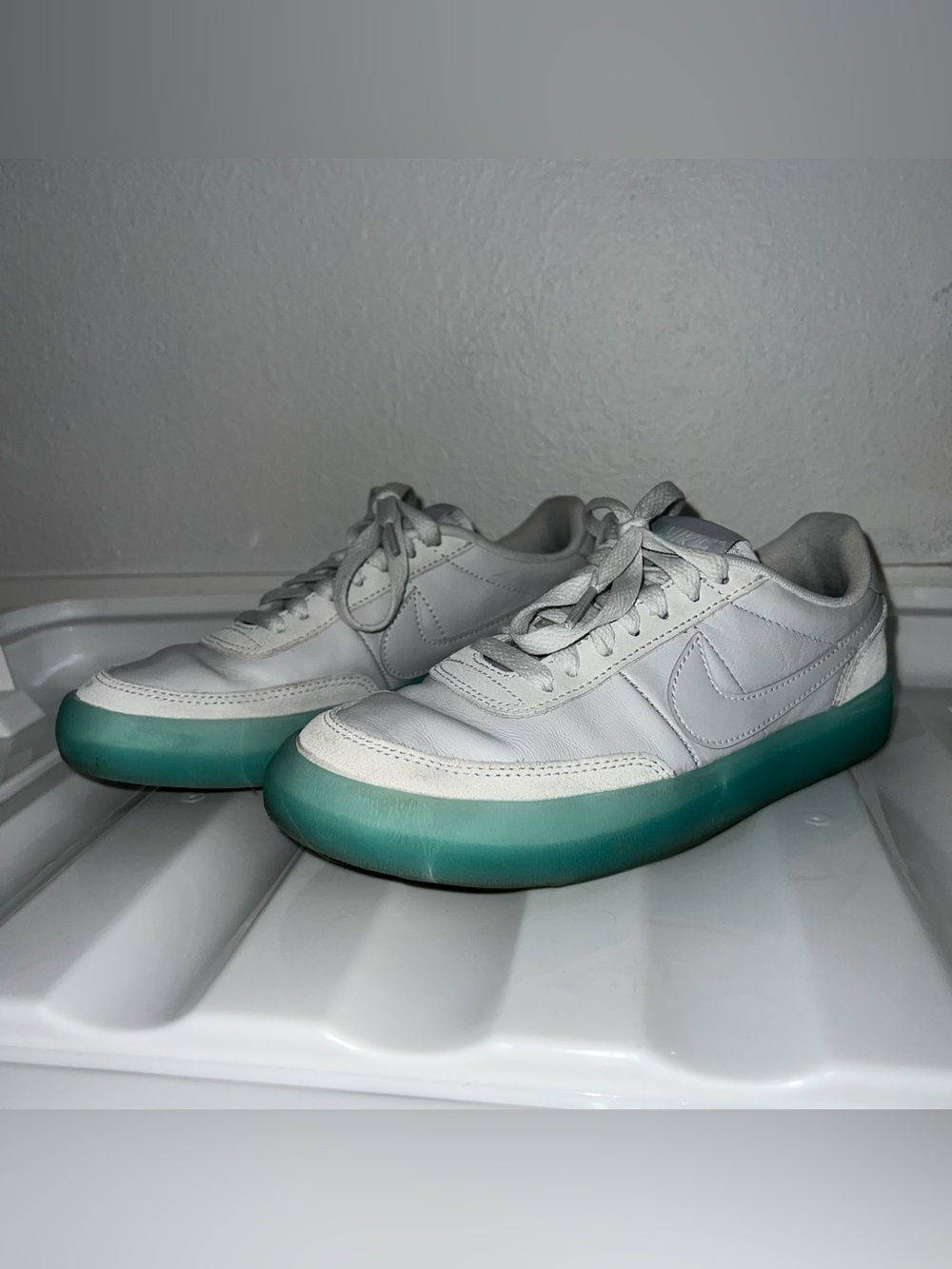 NIKE Killshot 2 White Leather Sneakers with Neon Teal Sole